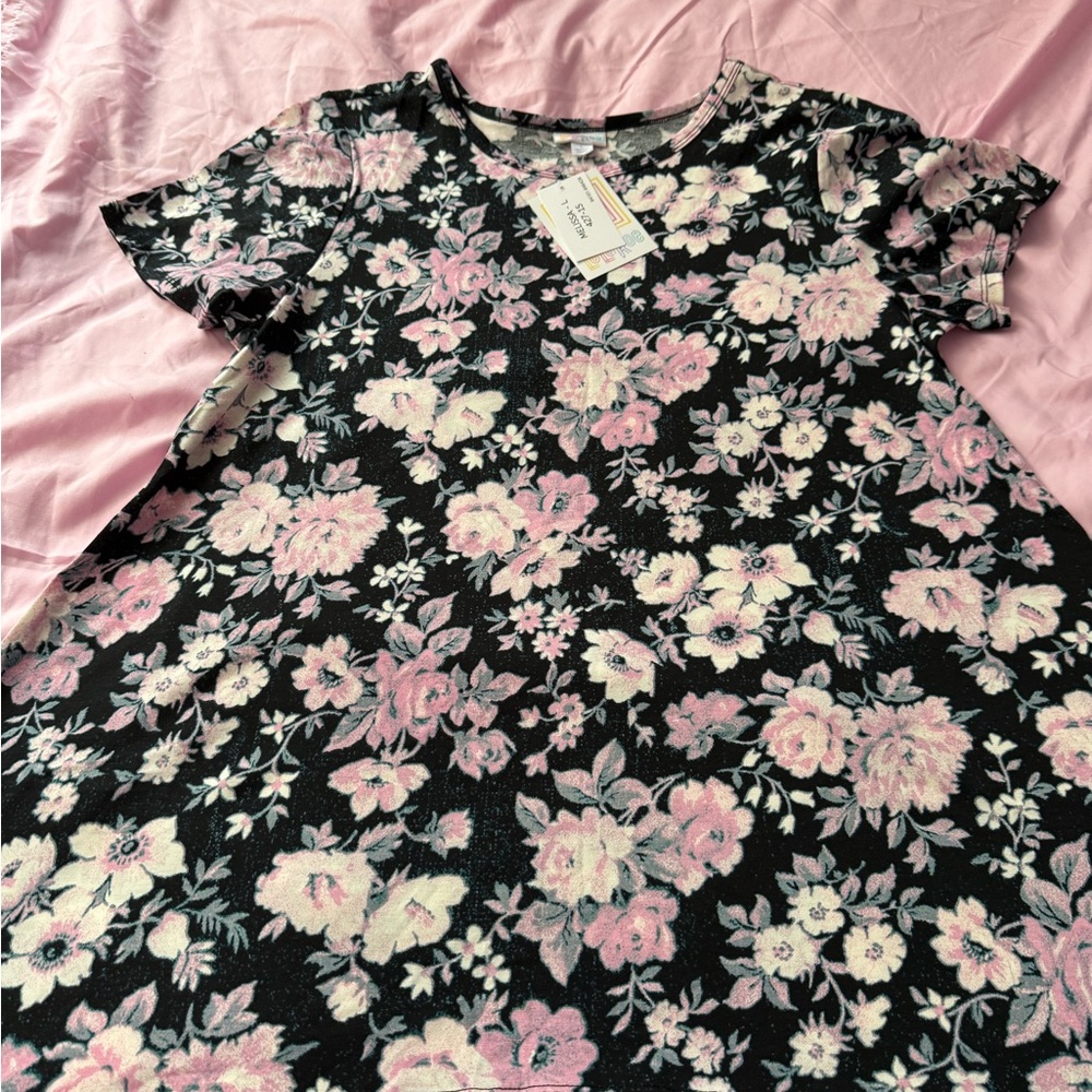 LuLaRoe Melissa top
